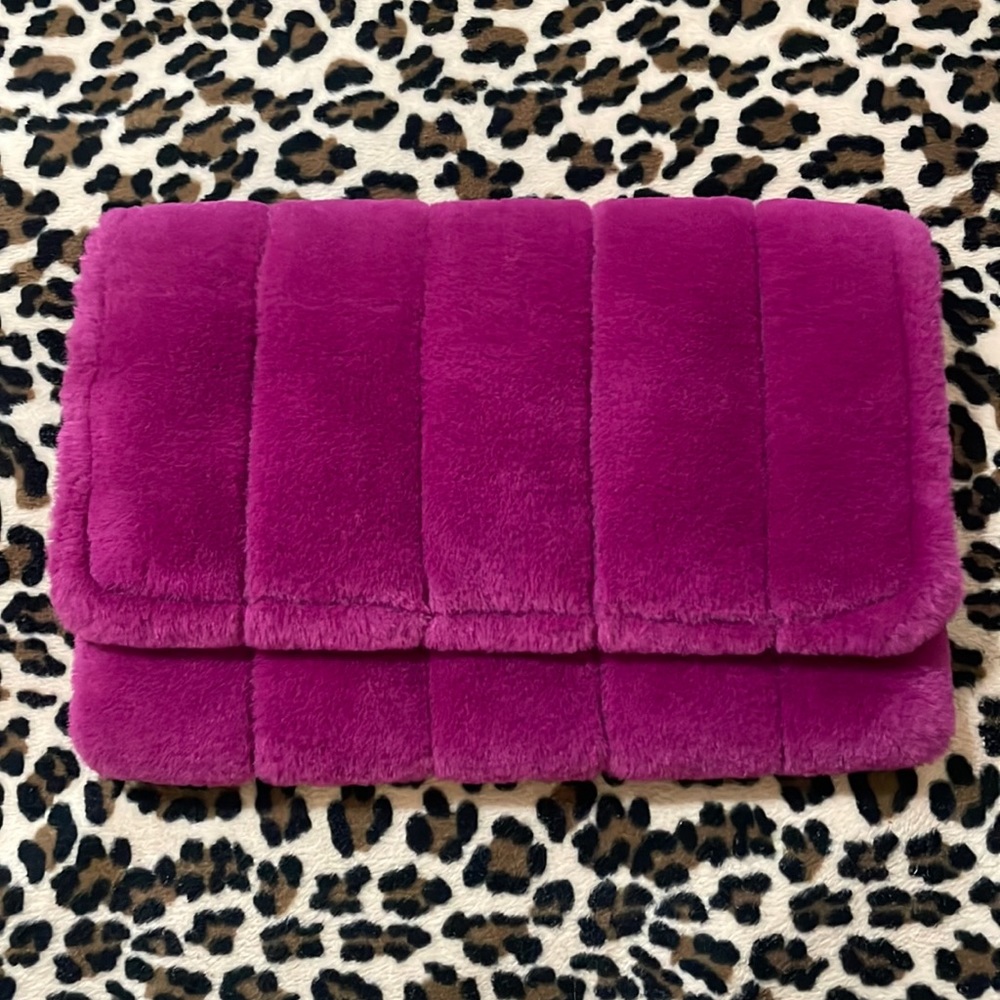 Faux Furry Purple Clutch 💜Wristlet Bag Purse Pink Fushia Color Y2K Fashion Boho
